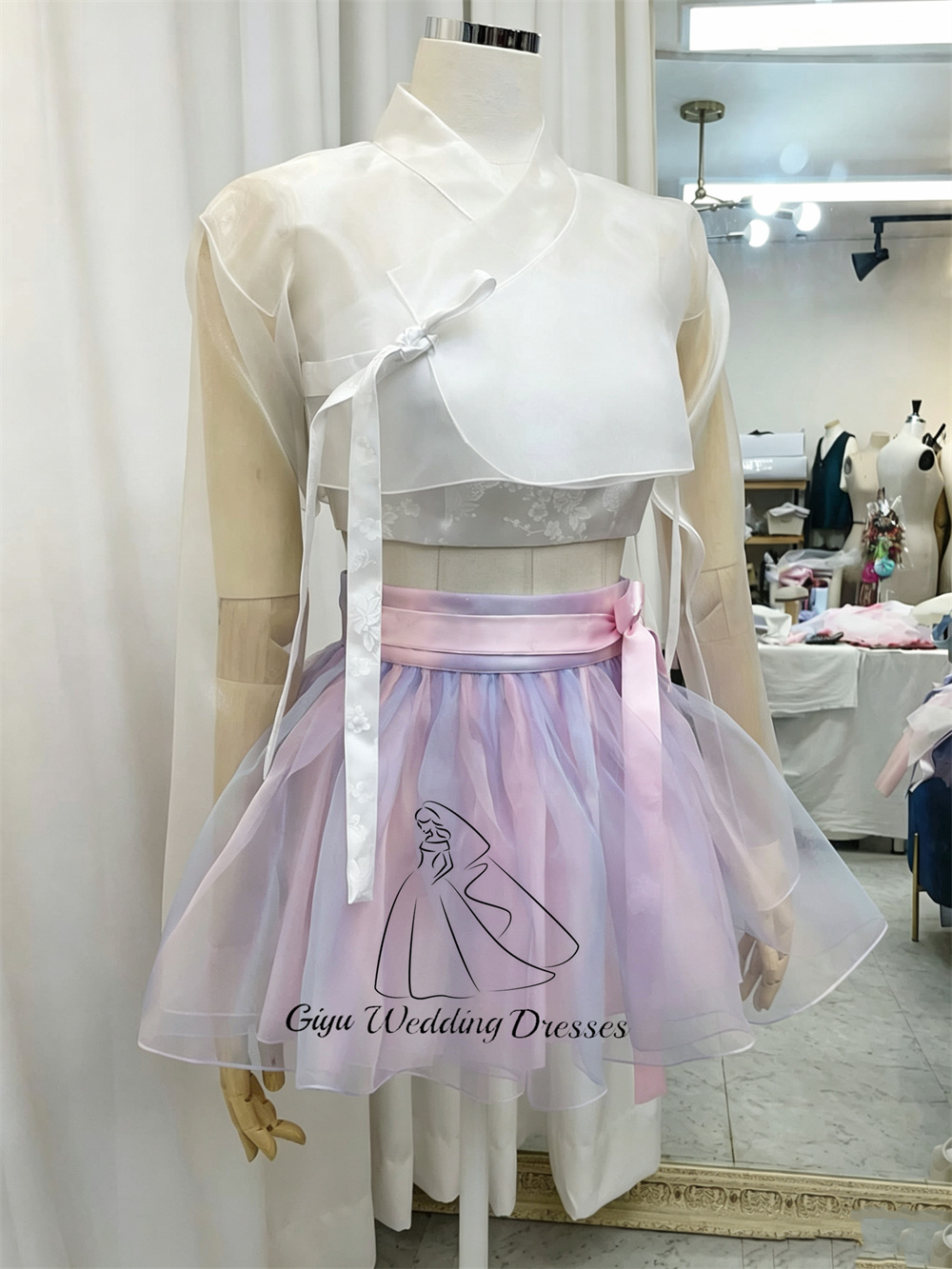 Conjunto de Hanbok Moderno Cor - Modern Korean Lifestyle avaliação e preço